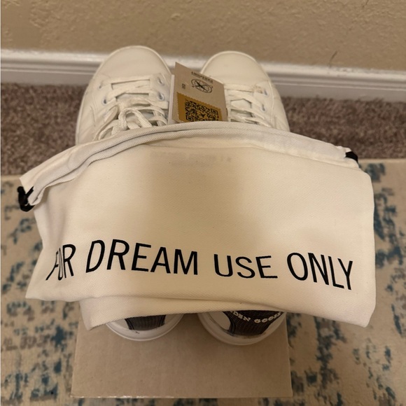 Men Golden Goose Sneakers - Picture 4 of 4